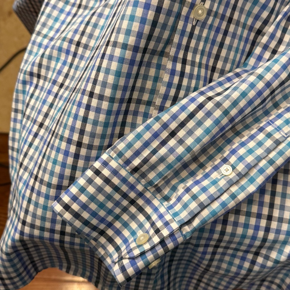 Banana Republic Factory Medium Dress Shirt (Blue/White)